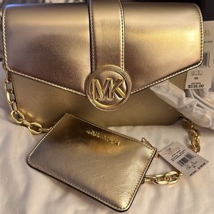 MICHAEL.  KORS. NEW. BAG. AND. WALLET. I buy.  Separate